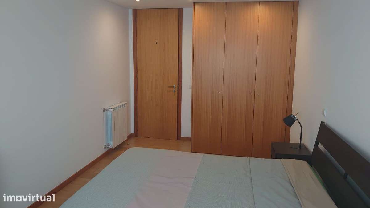 Vendo Apartamento T2 Semi-Novo Excelentes Áreas Centro Póvoa de Varzim-12