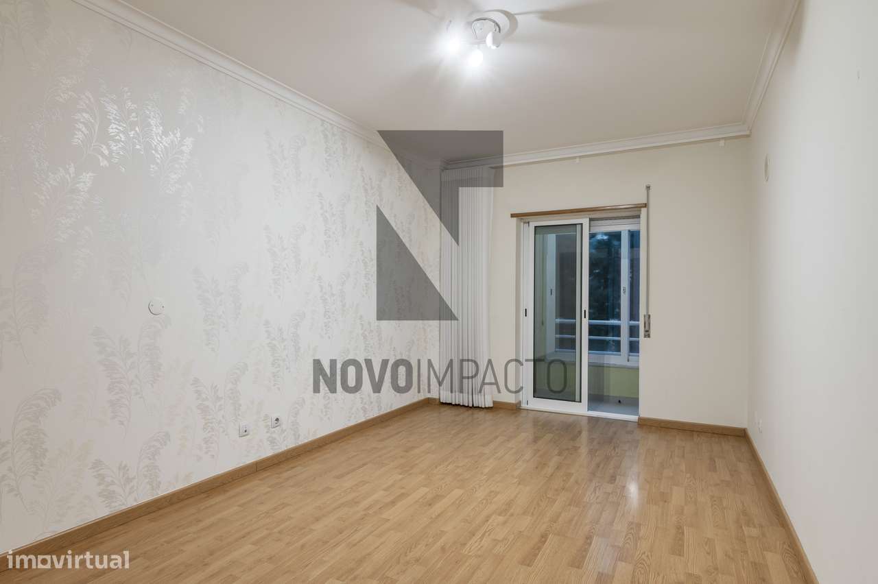 Apartamento T3 c/ parqueamento e arrecadação-28