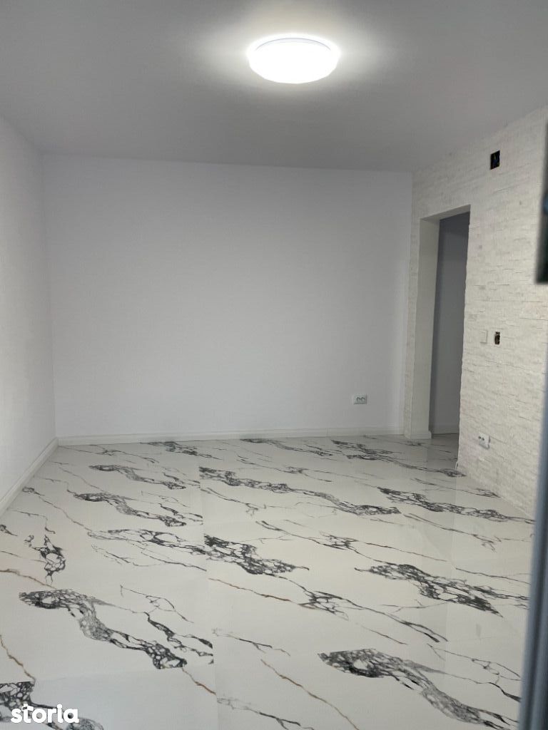 Breaza - apartament 3 camere renovat - 57000 Euro