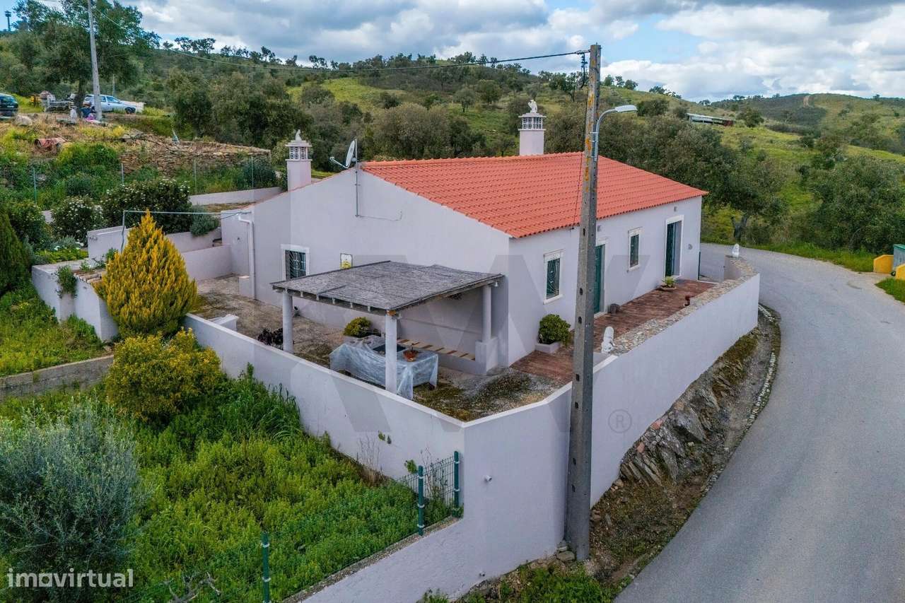 Moradia isolada T3 - Grande imagem: 1/46