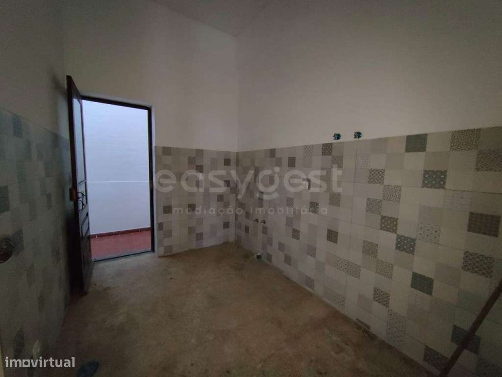 Loja para arrendamento em Beja com área útil de 88 m², inserida em ... - Grande imagem: 3/11