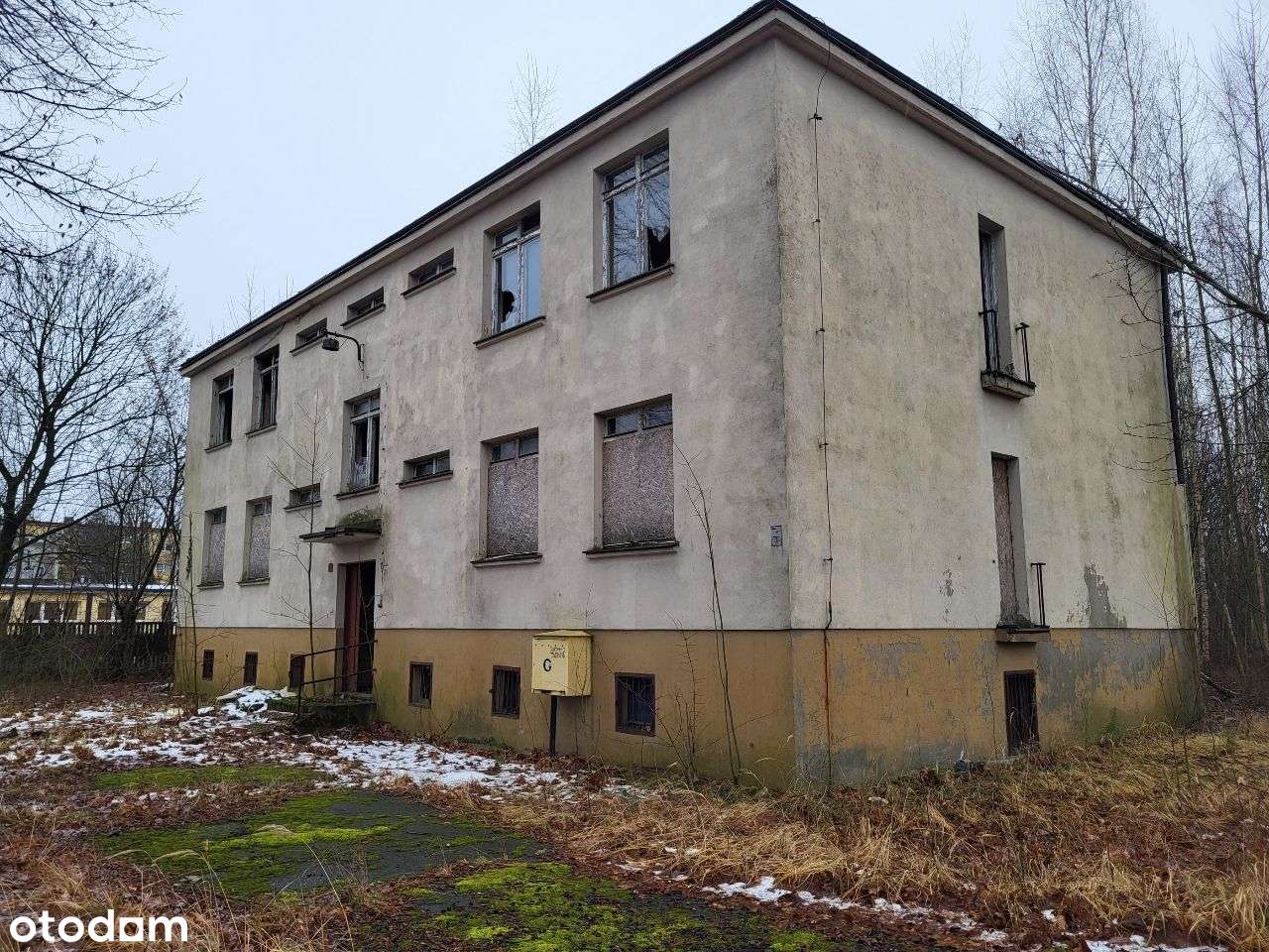 Budynek z dużą działką do zagospodarowania - Pełny obrazek: 2/12