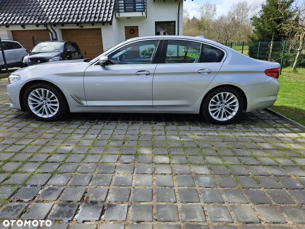 BMW Seria 5 520d Efficient Dynamics - 23