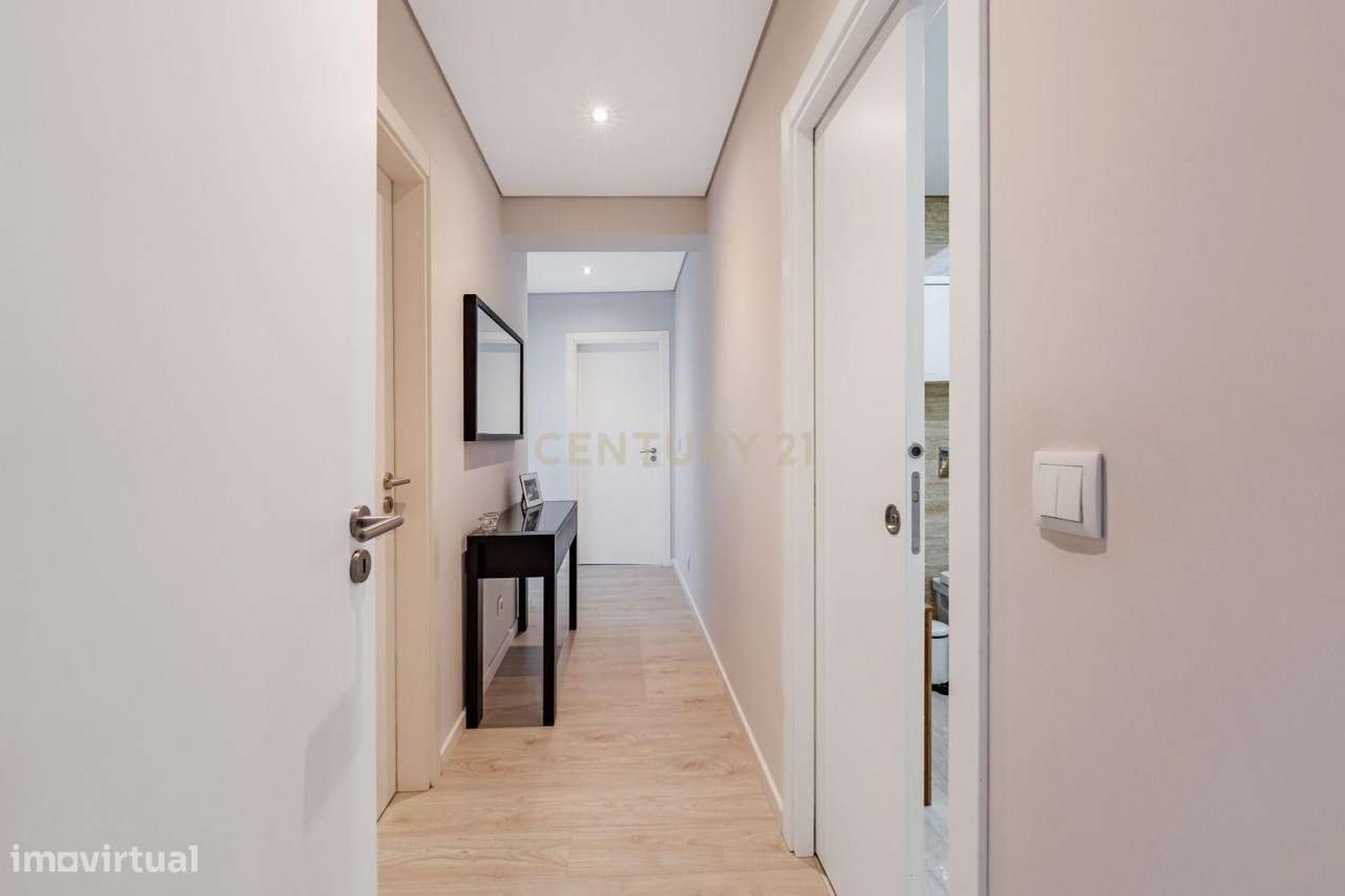 T3+1 Duplex com Box e Churrasqueira | Quinta da Fábrica | Vale de Milh-22