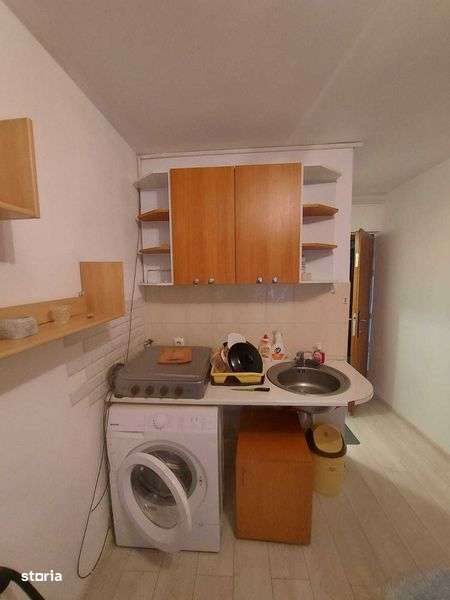 Garsoniera de inchiriat - Imagine principală: 4/5