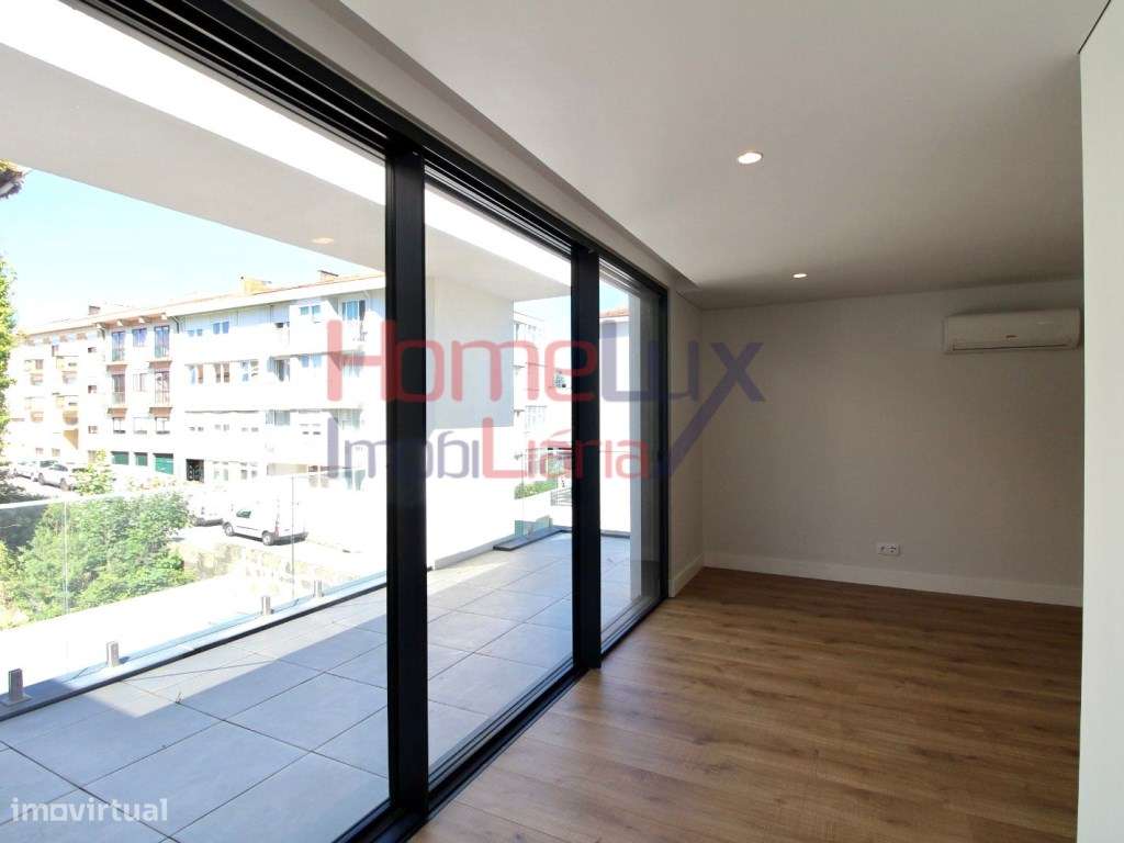 Moradia Exclusiva com Jardim na Boavista-36
