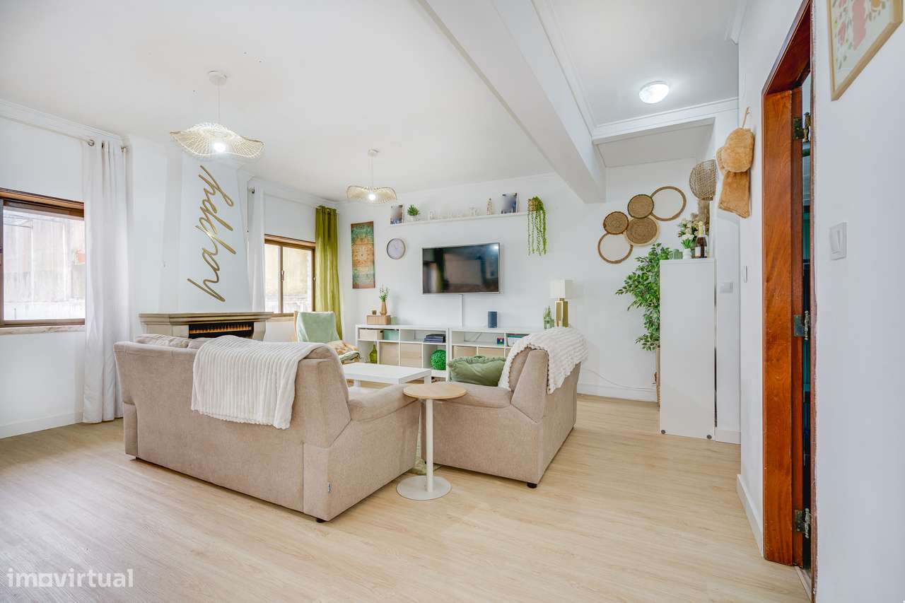 APARTAMENTO T3 | REMODELADO | TERRAÇO 100M2 | MEM MARTINS |  ELEVADOR-2