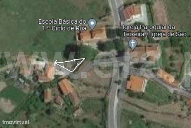 Terreno com ruina / Baião, Teixeira e Teixeiró - Grande imagem: 2/9