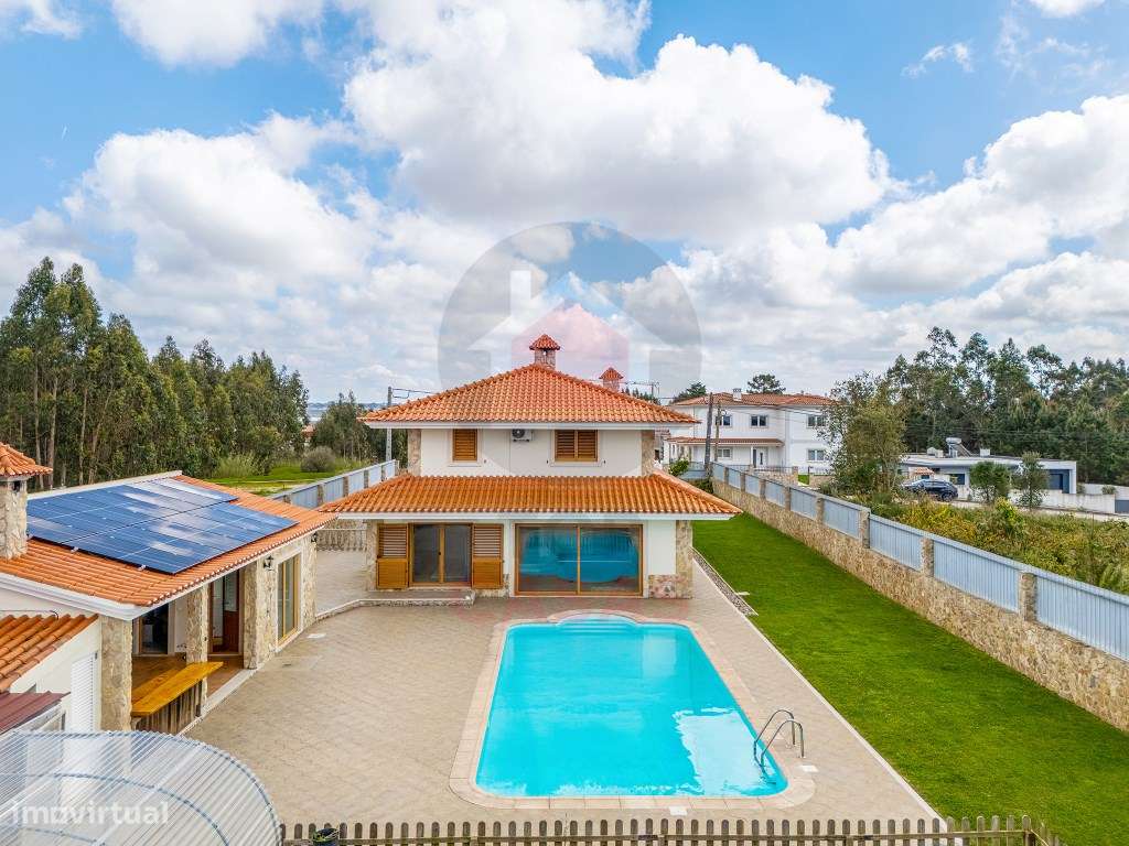 Moradia isolada com piscina em Nadadouro - Grande imagem: 4/45