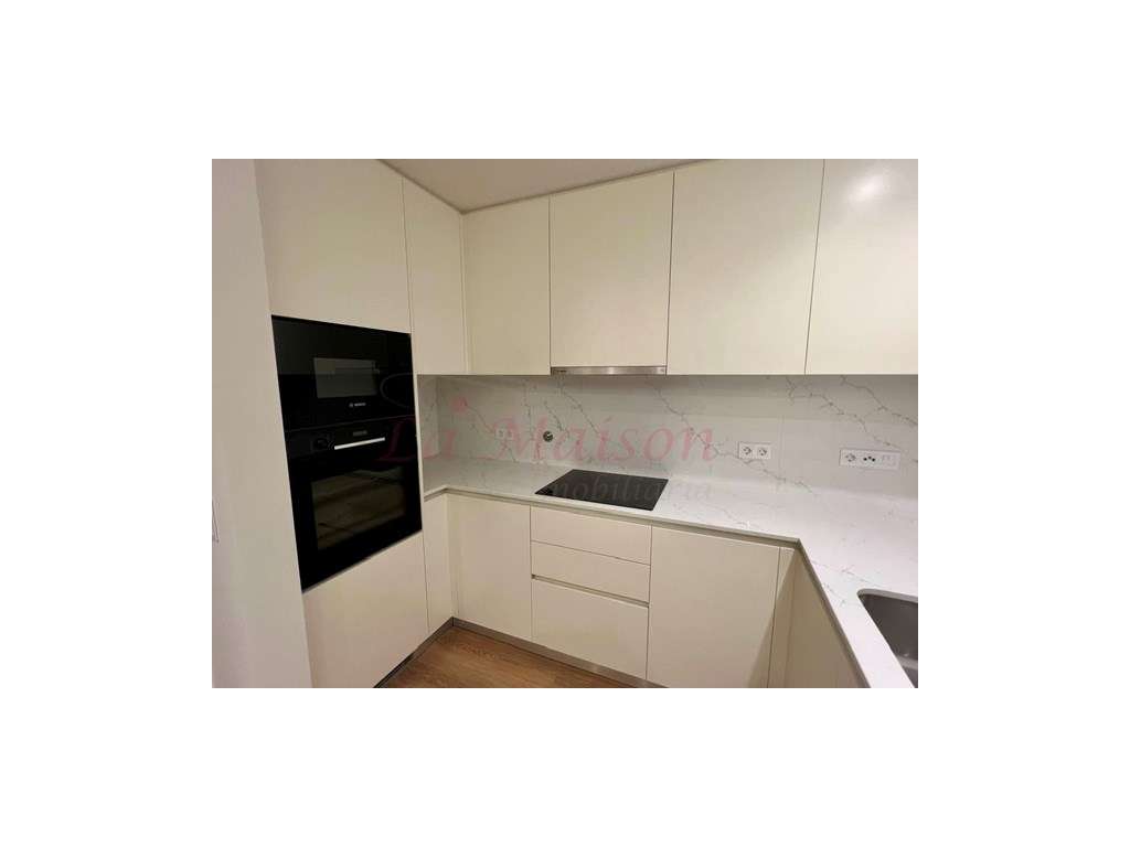 3 Apartamentos T2+1-28
