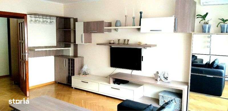 Apartament de 3 camere, spatiu si decomandat, Calea Calarasi, Bucuresti