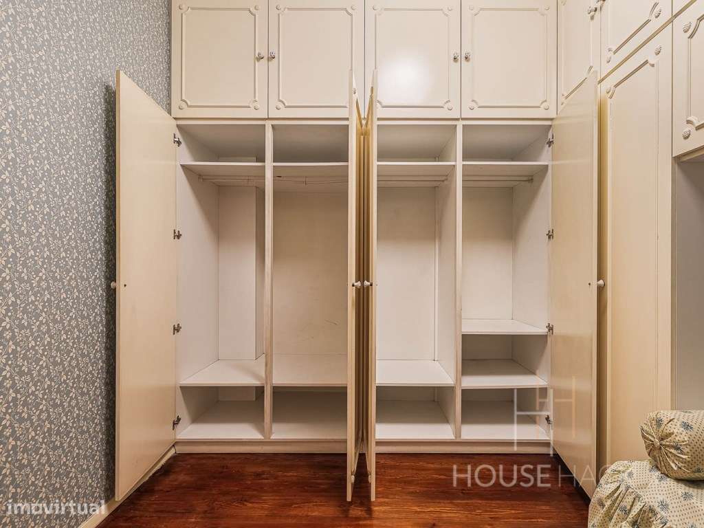 Apartamento T3 com logradouro na Rua de São Bento-13