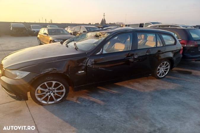 Etrier spate stanga BMW Seria 3 E91  [din 2004 pana  2010] seria Touring wagon 320d AT (177 hp) - 3