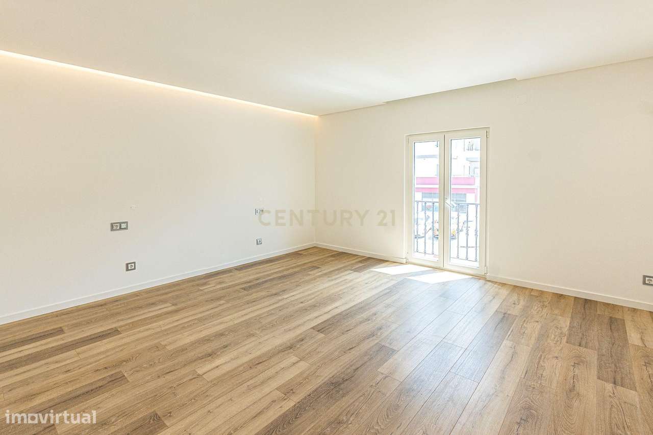 Moradia T6 de Luxo - 924 m² - Piscina -  São Pedro da Cadeira - Nova-38