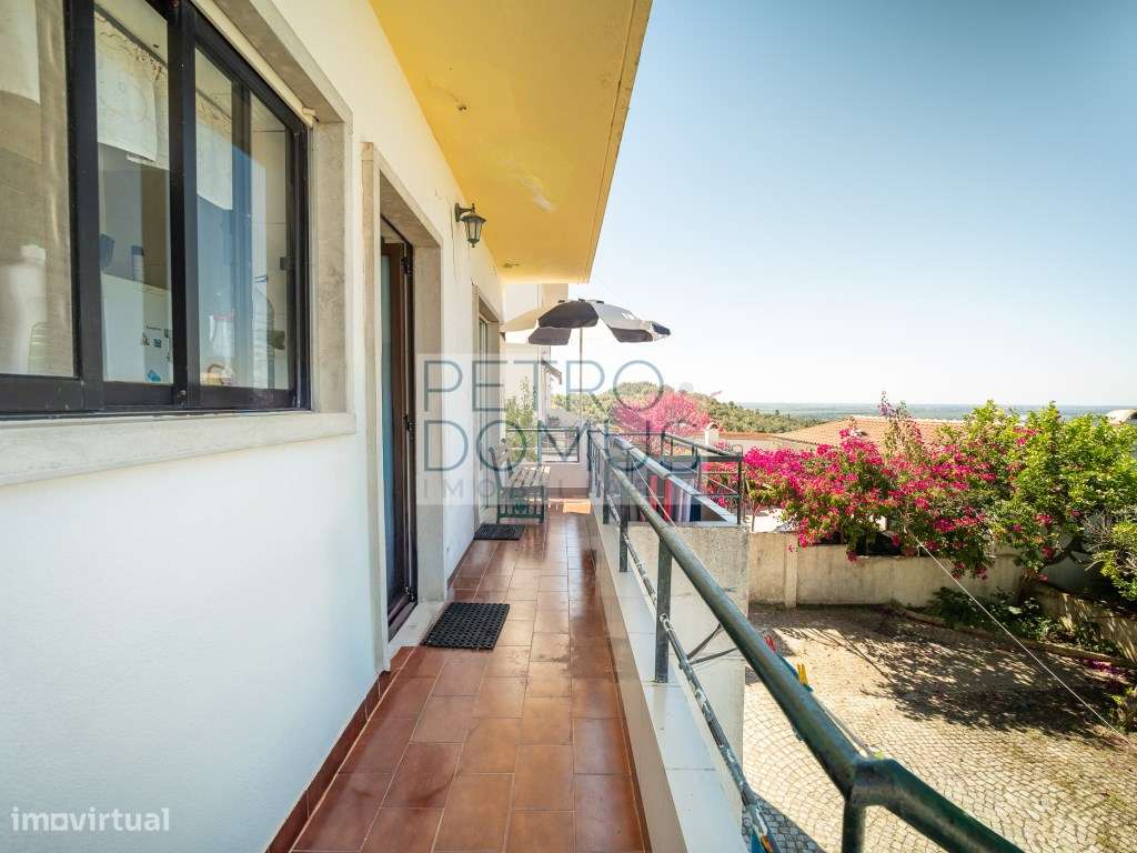 MORADIA T4 EXCLUSIVA COM VISTA DESLUMBRANTE SOBRE O RIO TEJO E A LE...-9
