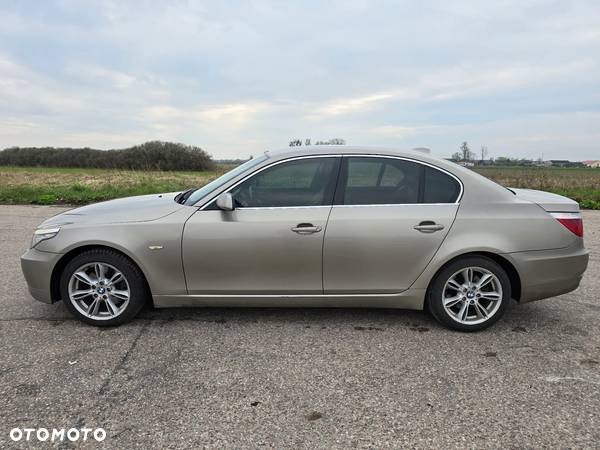 BMW Seria 5 520d - 5