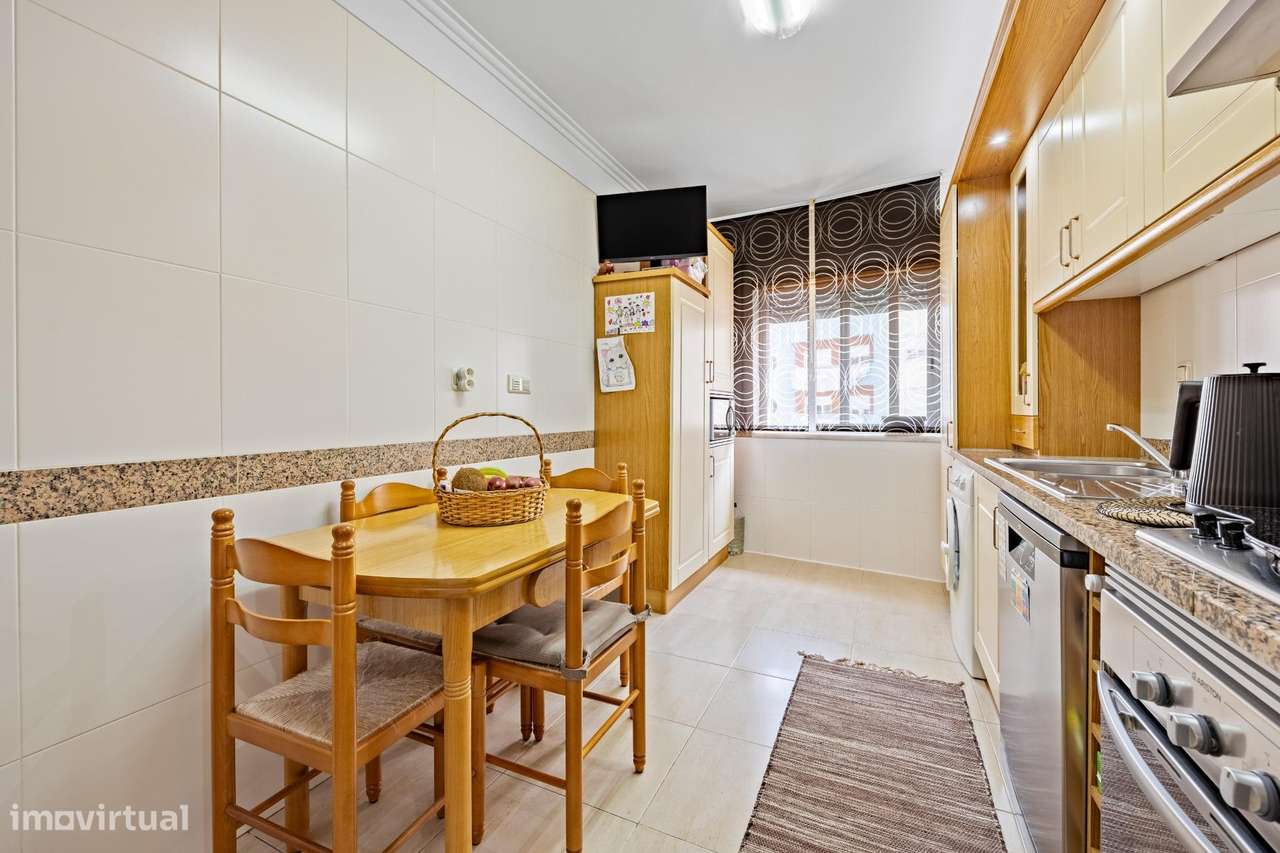 Apartamento T2 em Corroios | Conforto, Acessos e Qualidade de Vida-8