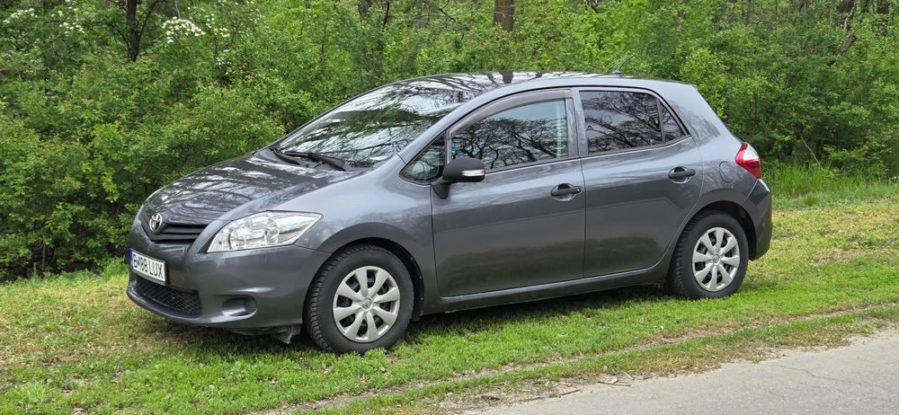 Toyota Auris 1.3 Dual VVT-i Terra 2013