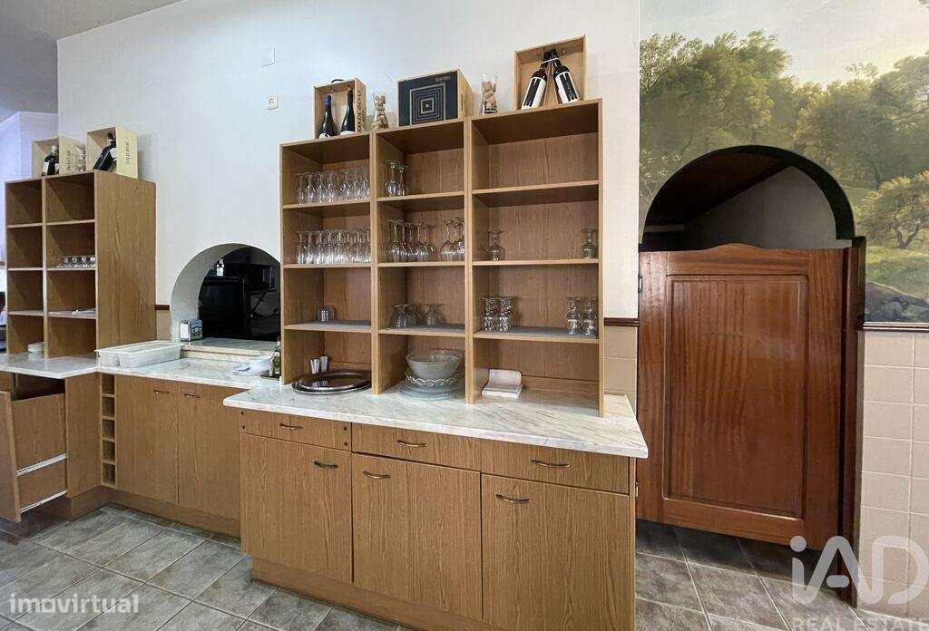 Loja / Estabelecimento Comercial em Madalena e Beselga de 593,00 m2 - Grande imagem: 5/29