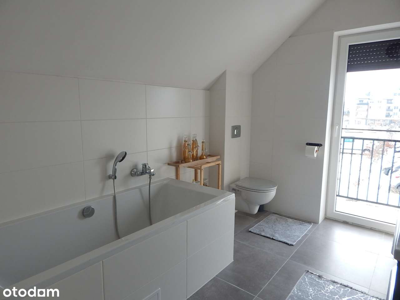 nieduży dom w ciekawym miejscu-14