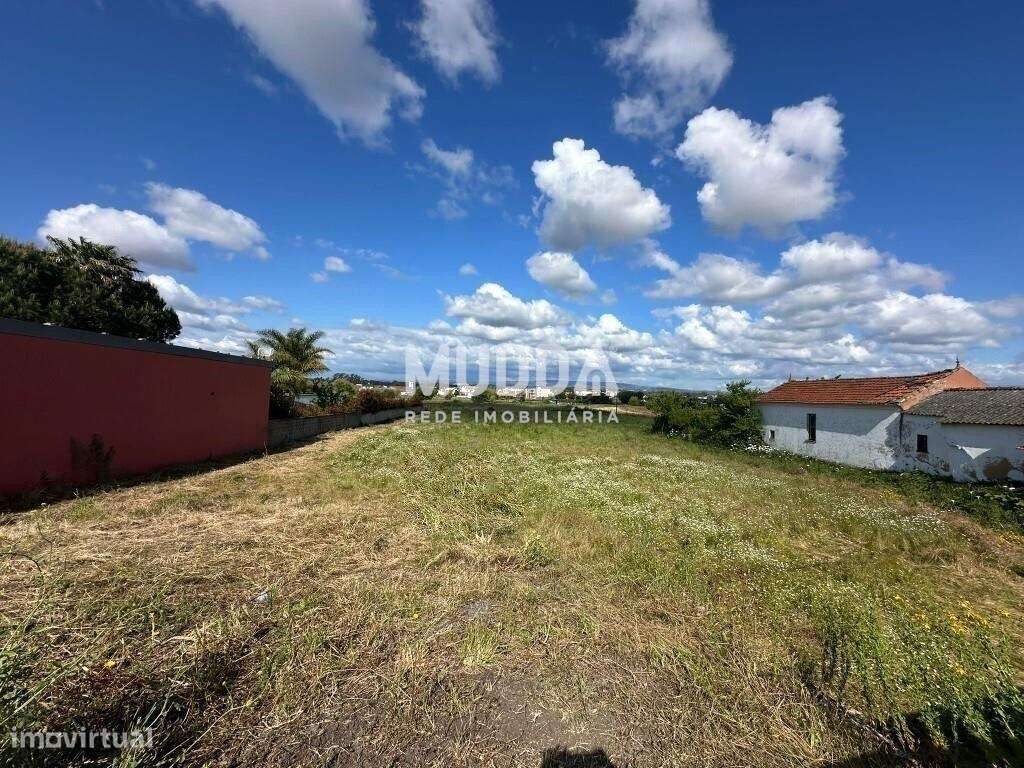 Terreno Rústico com Potencial de Construção – Perto do Centro de Estar - Grande imagem: 3/5