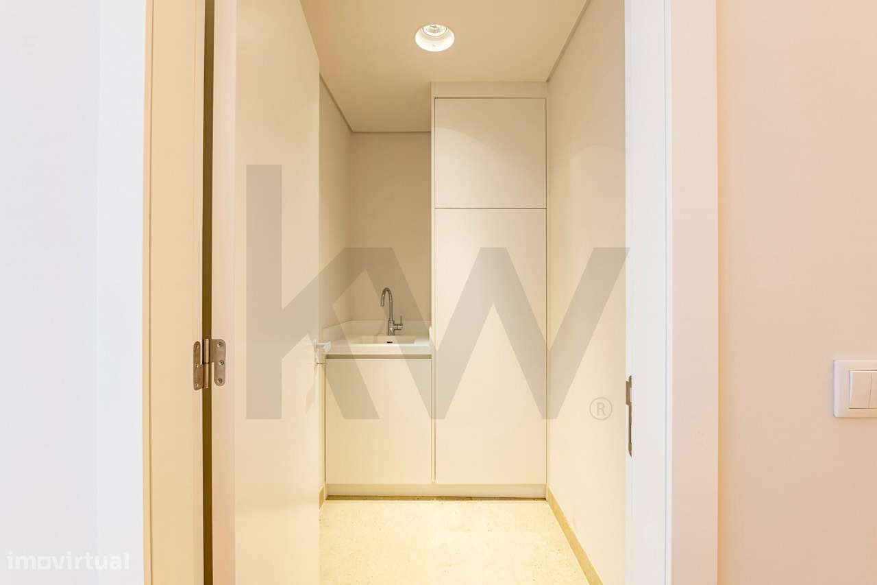 Apartamento T4 com Jardim e Piscina na Parede – Cascais-10