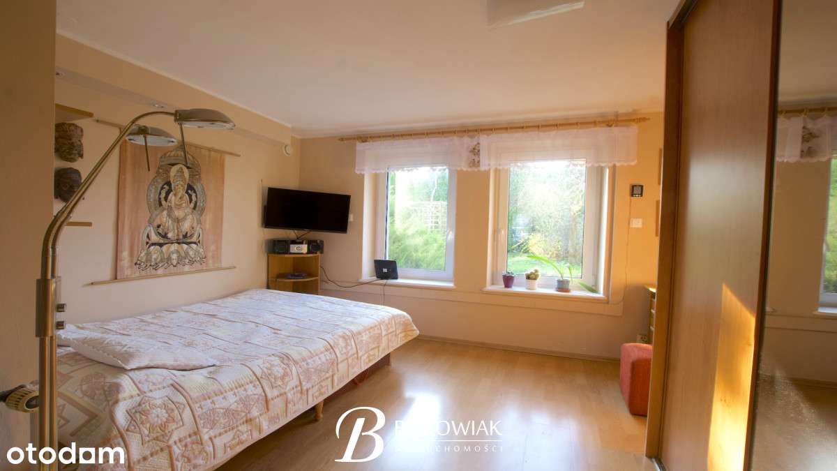 Dom z ogrodem na osiedlu Zagorzynek-9