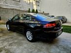 Volkswagen Passat 1.6 TDI (BlueMotion Technology) DSG Comfortline - 4