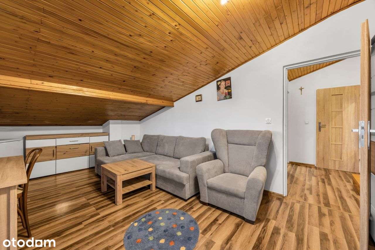 Duży budynek wielofunkcyjny w Łomiankach-16