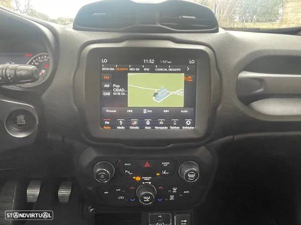 Jeep Renegade 1.0 T Limited - 38