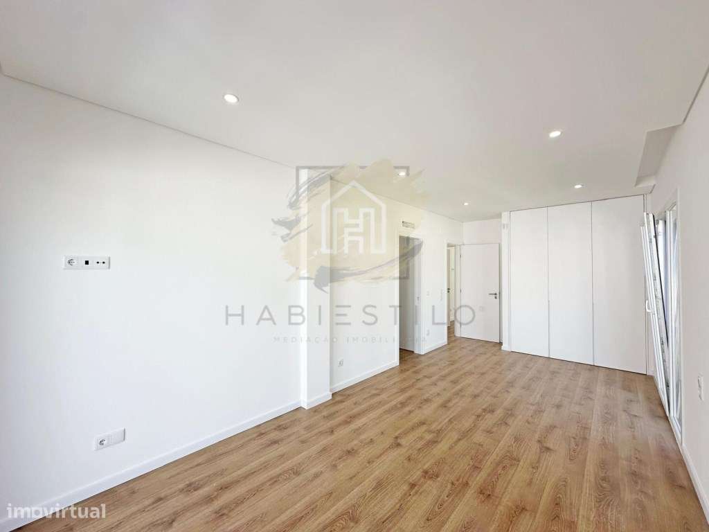 Moradia T3+1 com Logradouro no Pinhal do General-6