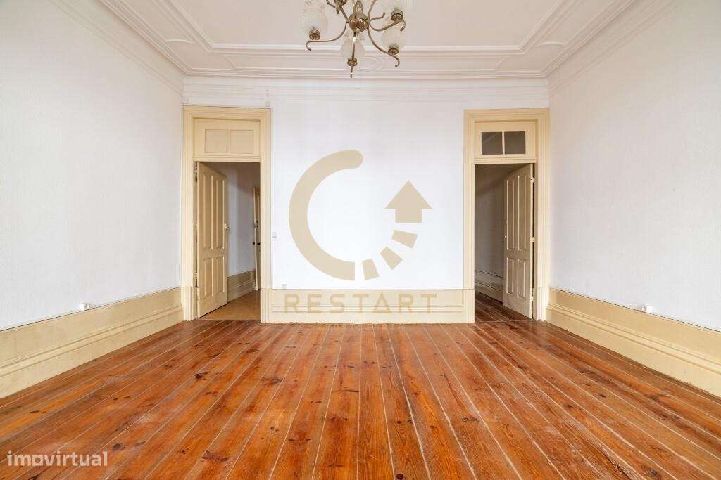 Edifício histórico com 426m2  situado no coração da Baixa do Porto, na - Grande imagem: 4/39