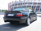 BMW Seria 3 320i Cabriolet - 12