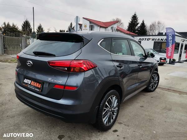 Hyundai Tucson 1.6 GDI 2WD 6MT Comfort - 2