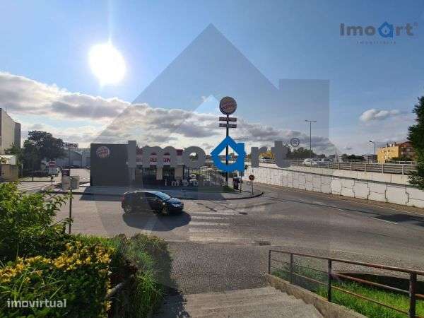 Excelente Oportunidade de construir o seu negocio em Ermesinde!!!-9