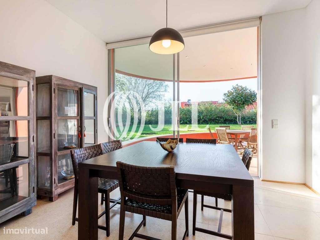 Moradia T3, com jardim e piscina, no Bom Sucesso Resort - Grande imagem: 4/29