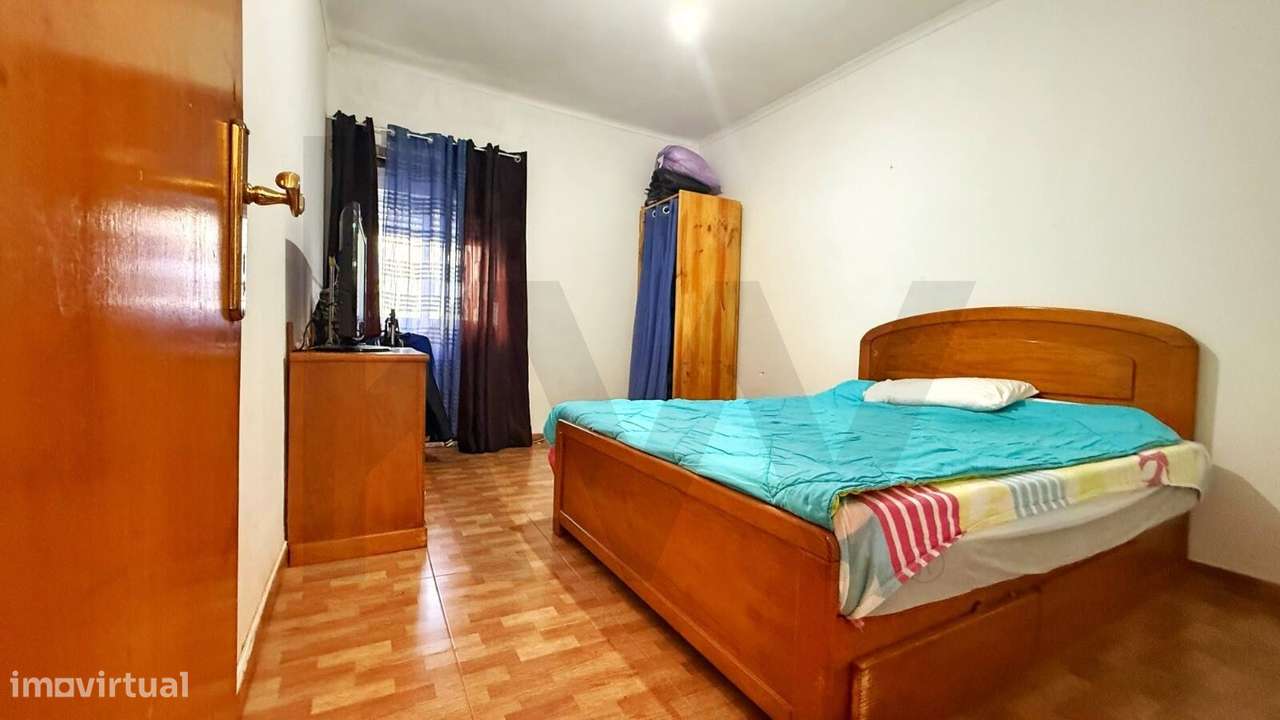 Apartamento T3 no R/C com Logradouro – Alto do Seixalinho, Barreiro-10