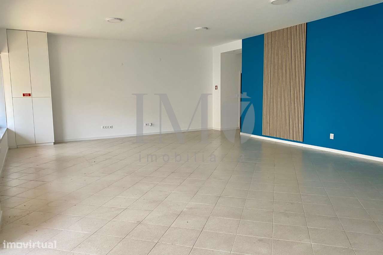 Loja para Venda Arcozelo-Barcelos - Grande imagem: 2/17