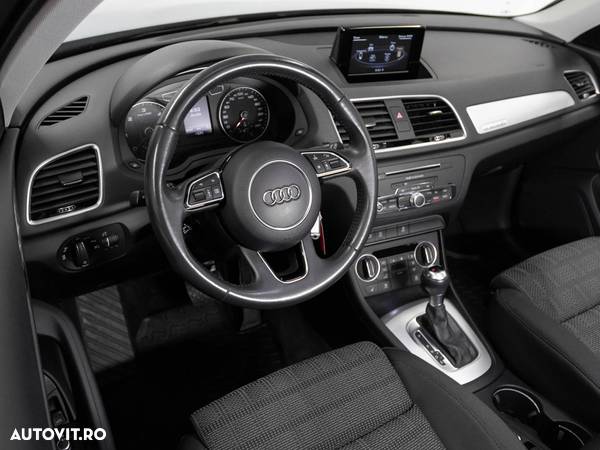 Audi Q3 2.0 TDI Quattro Stronic Sport - 10