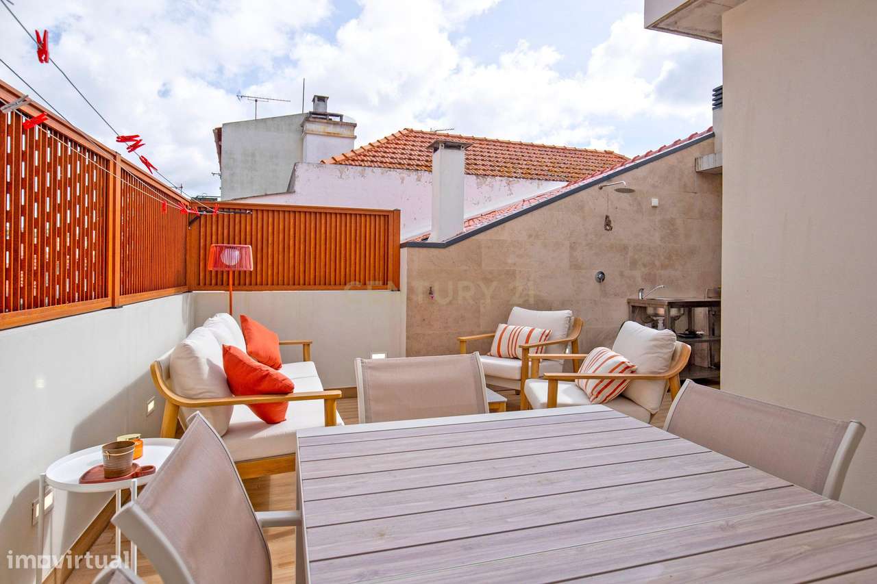 Moradia Contemporânea T3 com Terraço no Coração do Bairro do Troino –-53