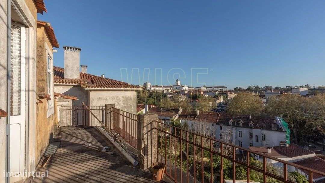 Prédio Praça da República, Coimbra - Grande imagem: 2/22