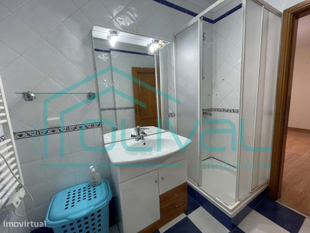 Apartamento T3 com parqueamento e arrecadação na 2ª Fase da Qta. Pi...-23