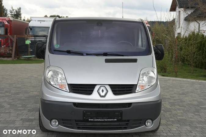 Renault Trafic - 12