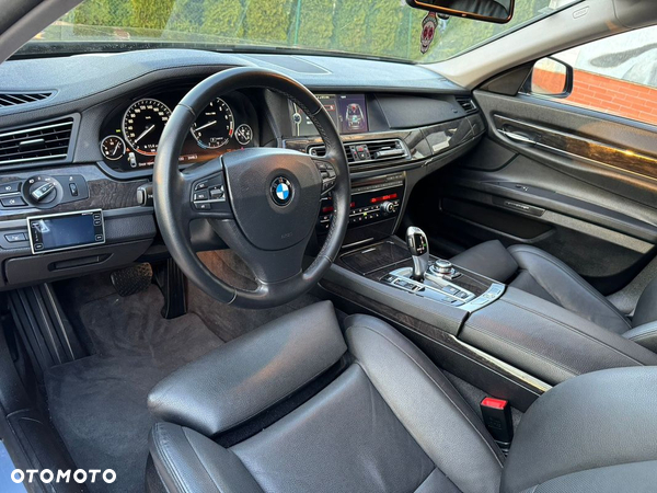 BMW Seria 7 Active Hybrid - 9