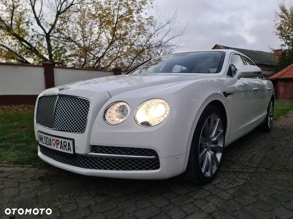 Bentley Continental Flying Spur W12 - 2