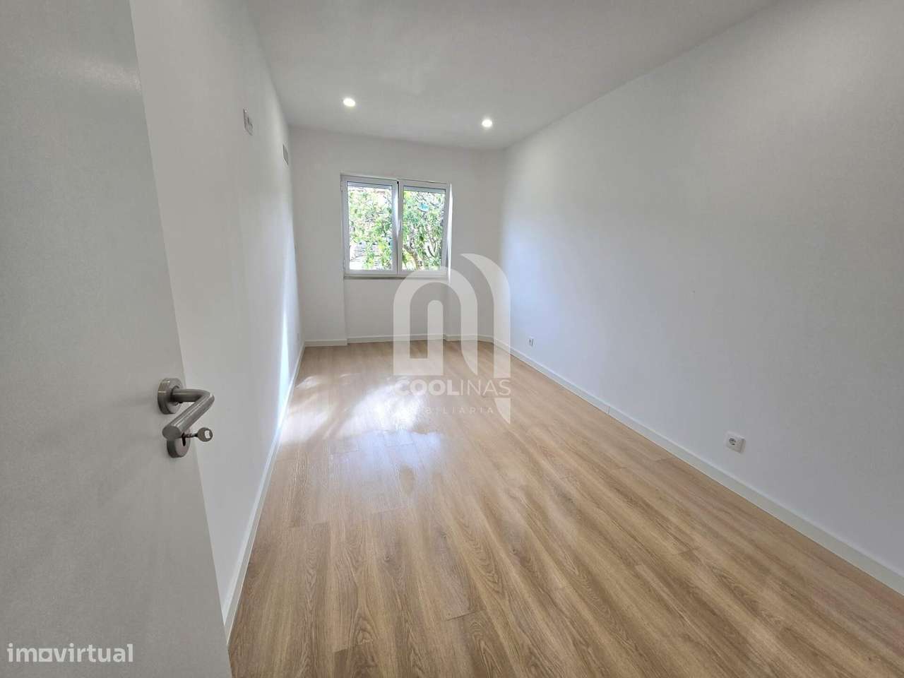 Apartamento T3 Renovado, com logradouro, Cruz de Pau-16
