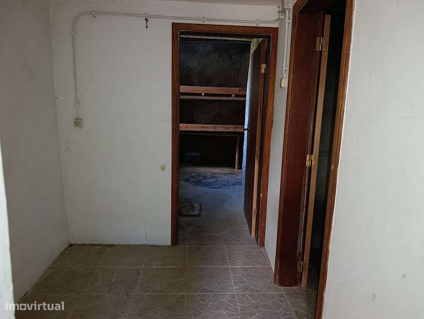 Moradia T4 p/remodelar, Póvoa, Figueira de Lorvão, a 20 km de Coimbra-43