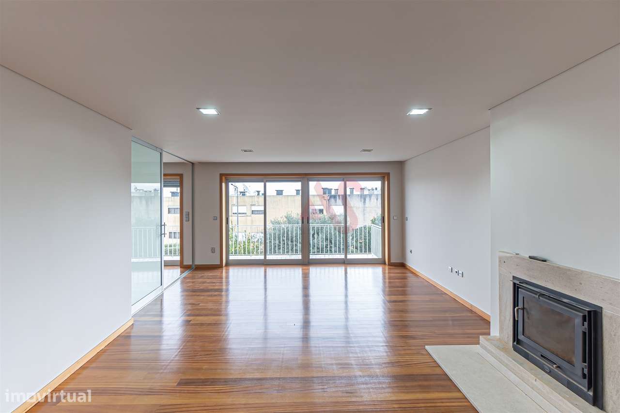 Moradia em Banda T3 em Mesão Frio – Zona Premium de Guimarães-13