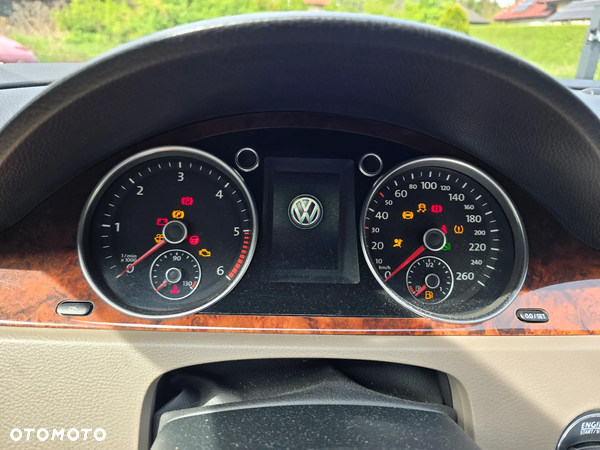 Volkswagen Passat 2.0 TDI DPF Highline DSG - 32