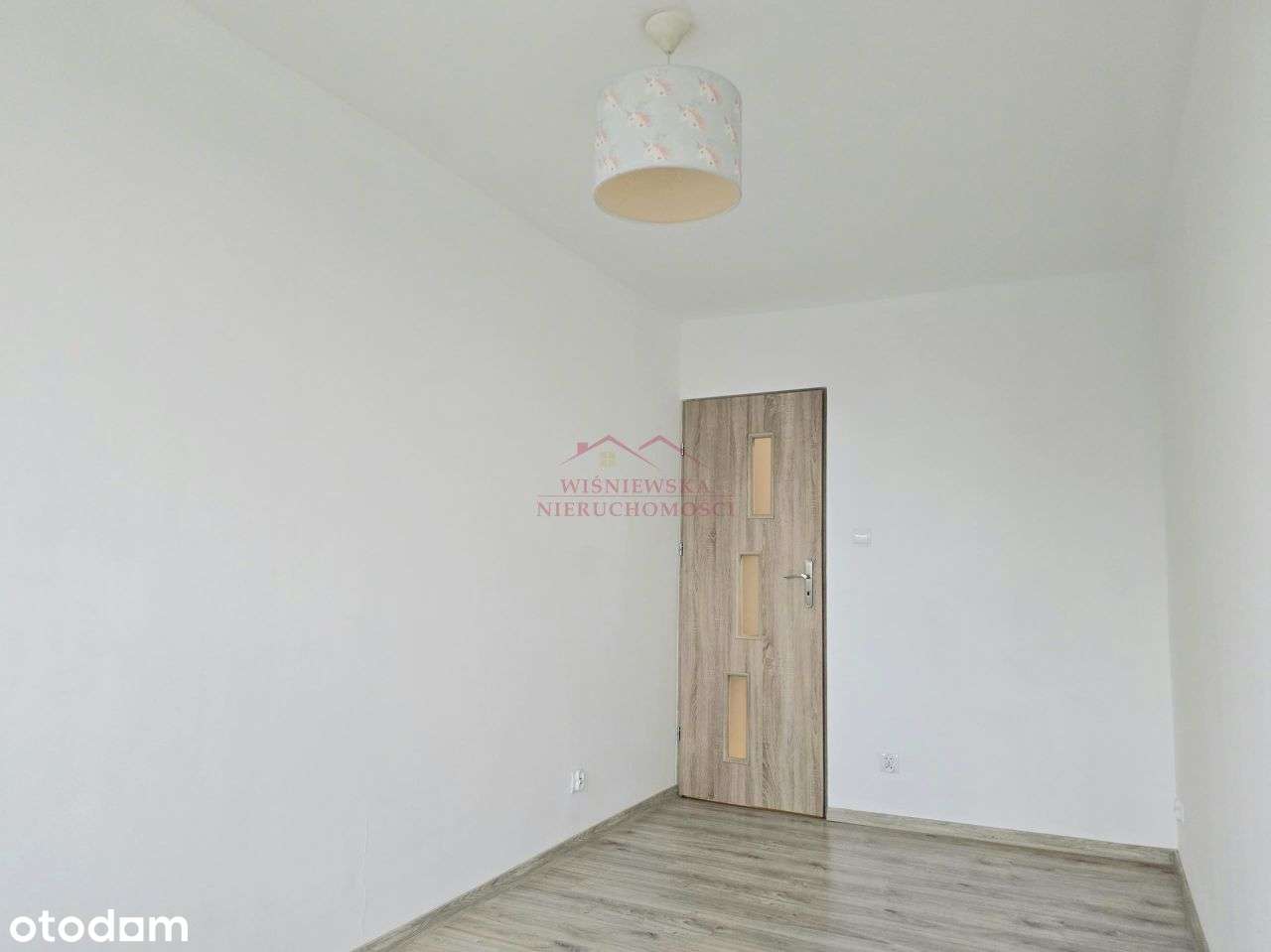 Na sprzedaż mieszkanie - II piętro.-3